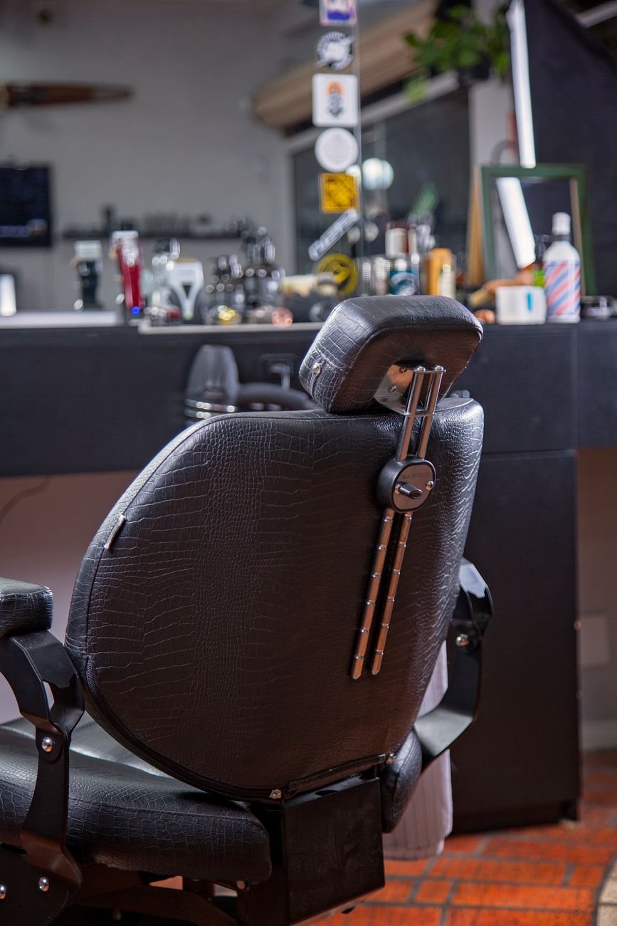 LEON Male Image & Grooming